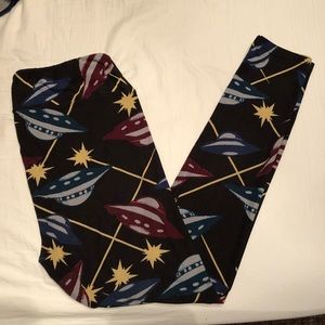 SPACESHIPS TC LuLaroe Leggings!